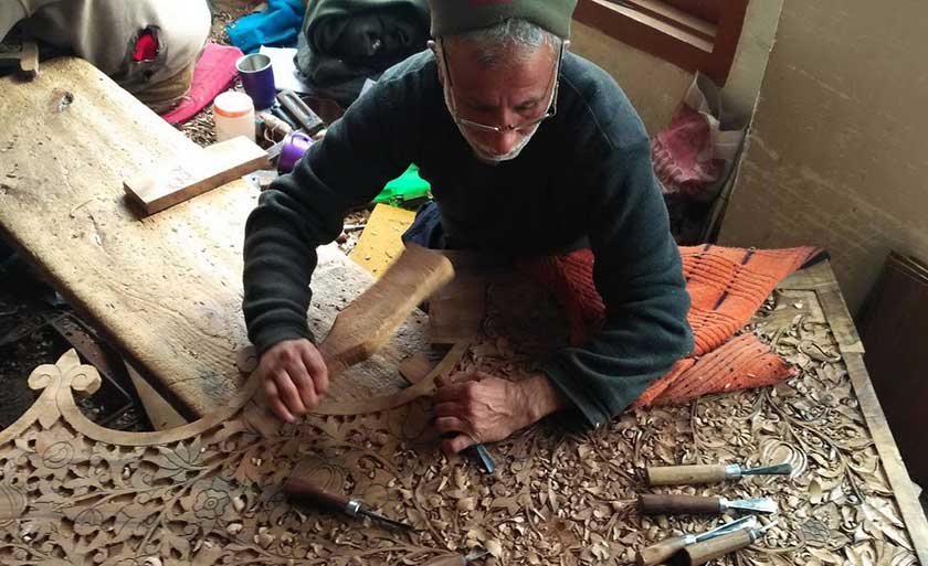 wood carving-IsfahanInfo